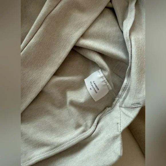 vuori halo hoodie - Picture 4 of 6